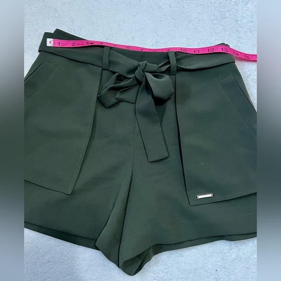 Ted Baker London Olive Tie Waist Paper Bag Trouser Shorts - Size 0 (27") - Picture 3 of 13